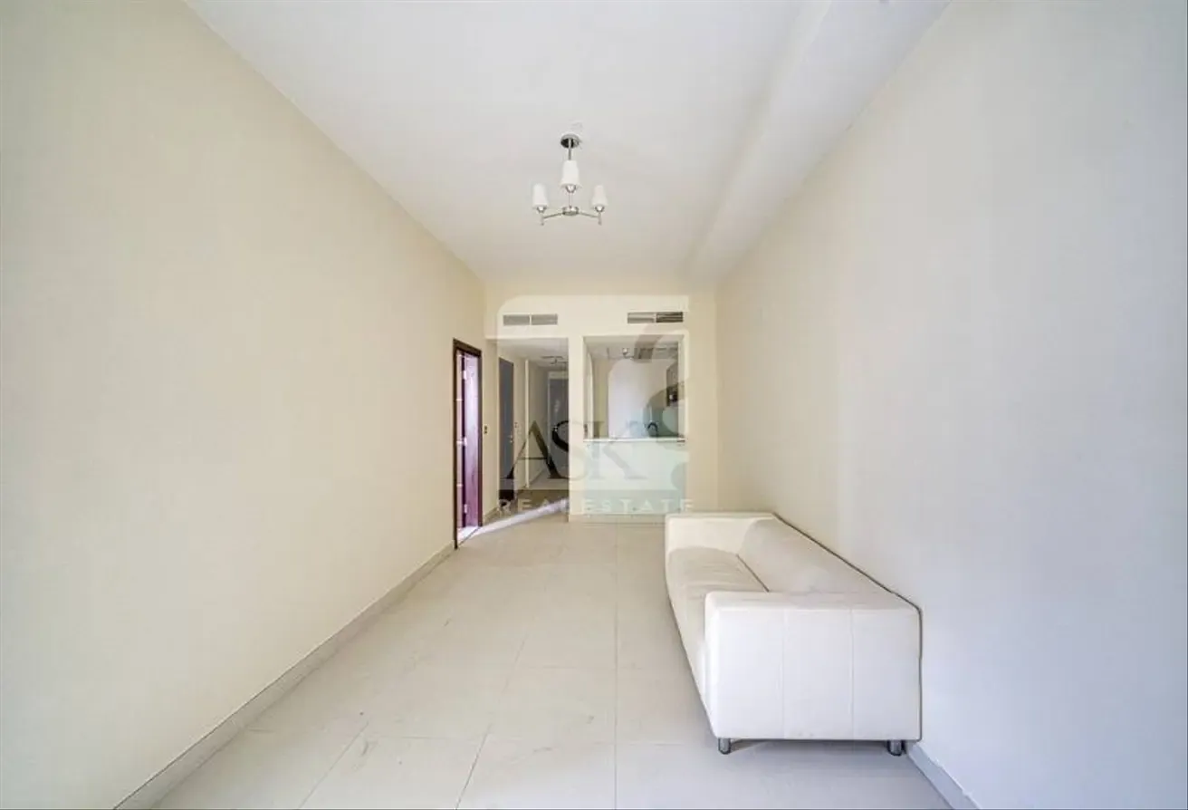 Bright & Specious |1 BHK+LAUNDRY ROOM | Prime Location