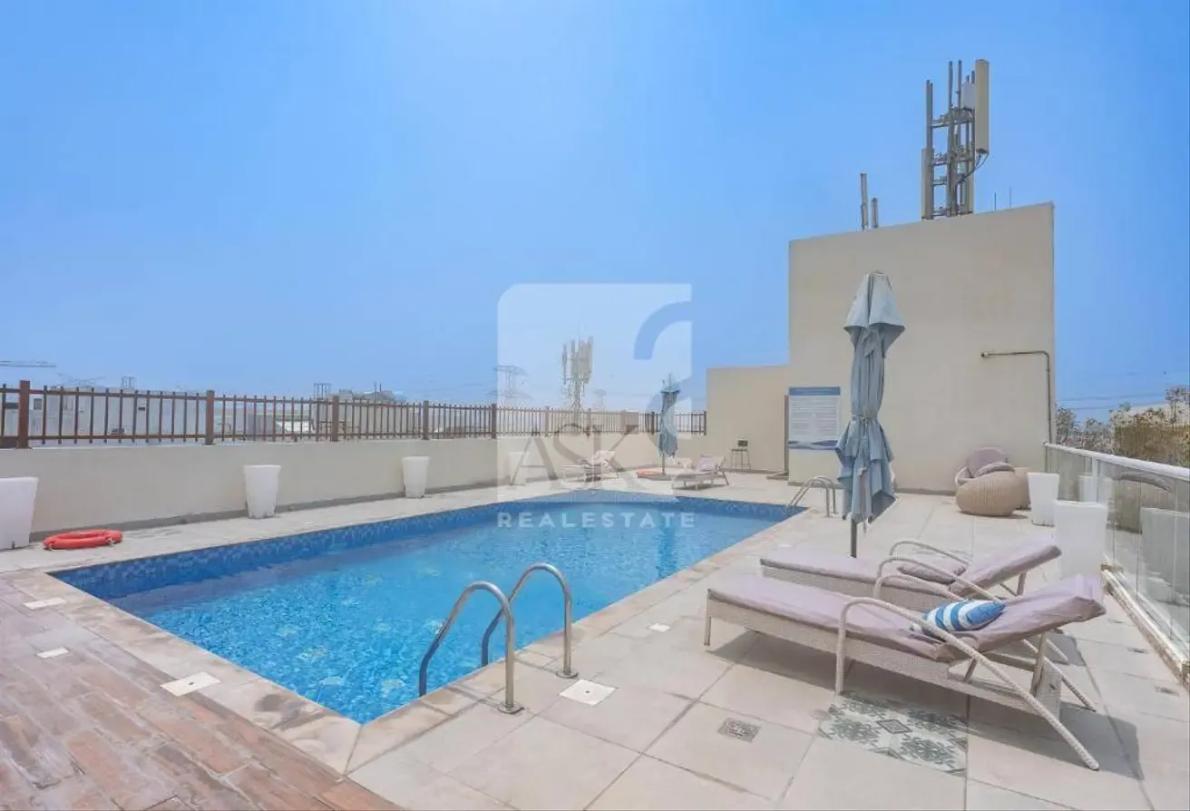 Studio+ Laundry | Furnished | Prime Location