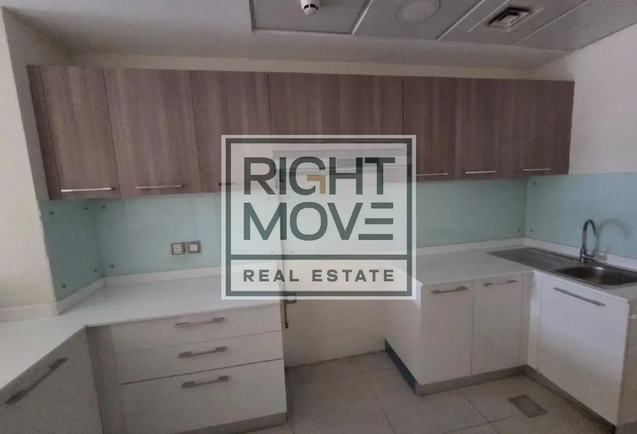 For Rent Aparment | Vacant | Prime Location | JVT