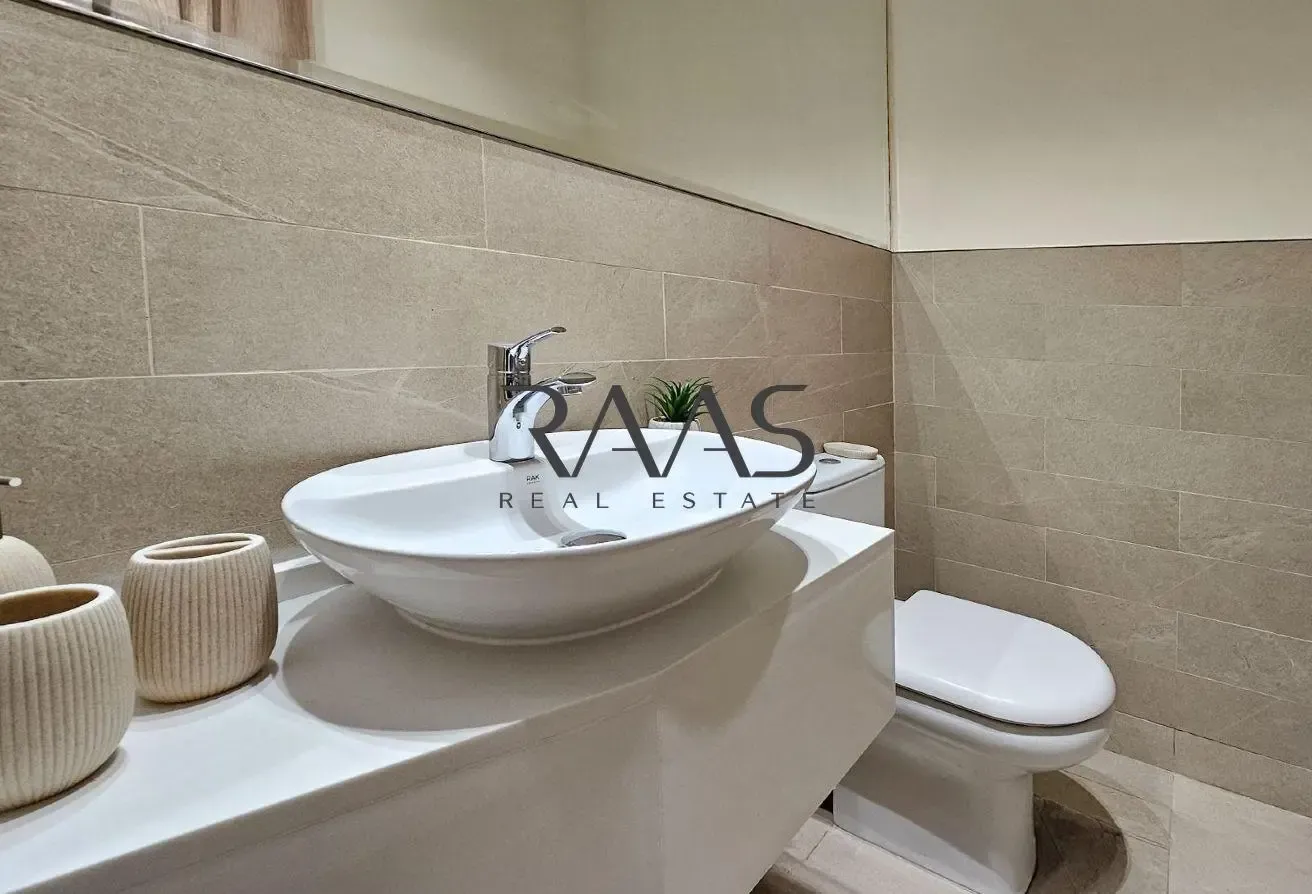 Spacious Unit | Ready to Move In | Unfurnished