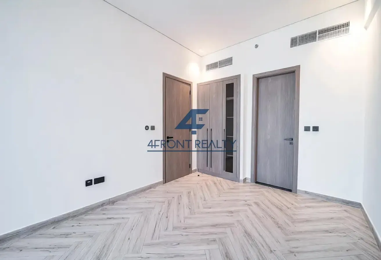 Spacious Layout I Modern Design I Available Now
