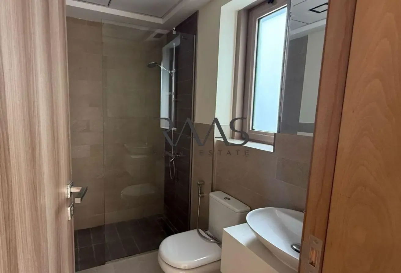 Spacious Layout | Corner Unit | Brand New
