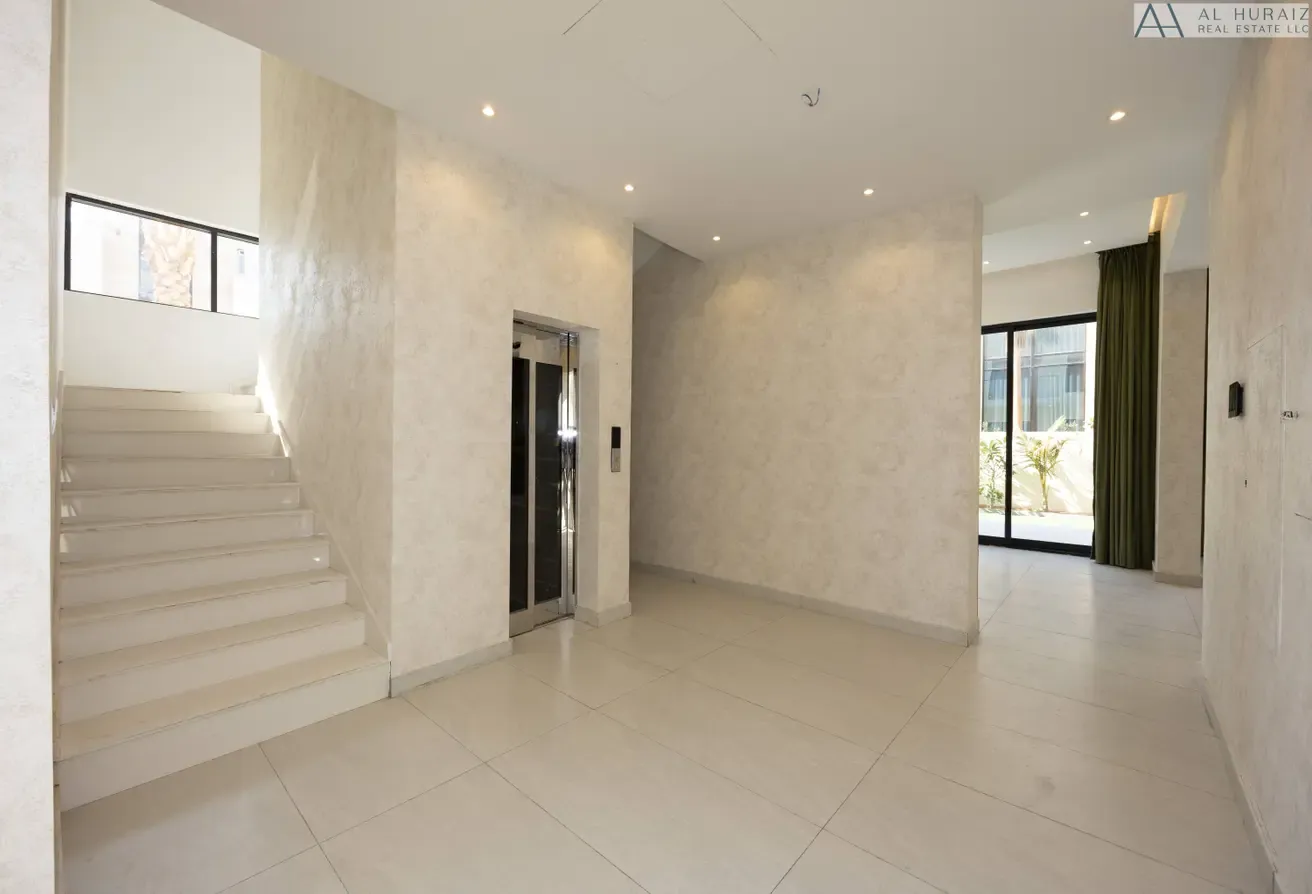 Contemporary Luxury 5 B/R Custom Villa for Rent in JVT