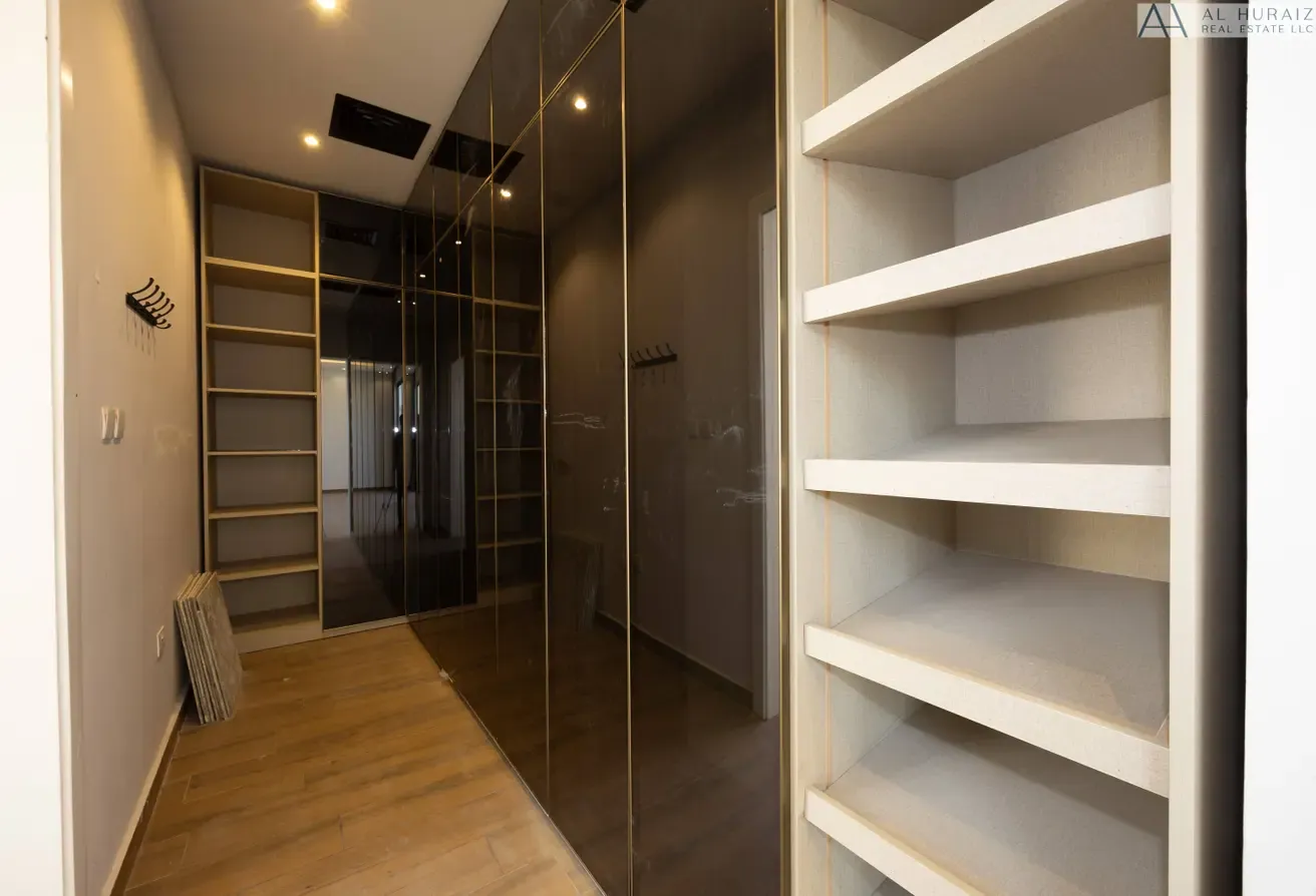 Contemporary Luxury 5 B/R Custom Villa for Rent in JVT