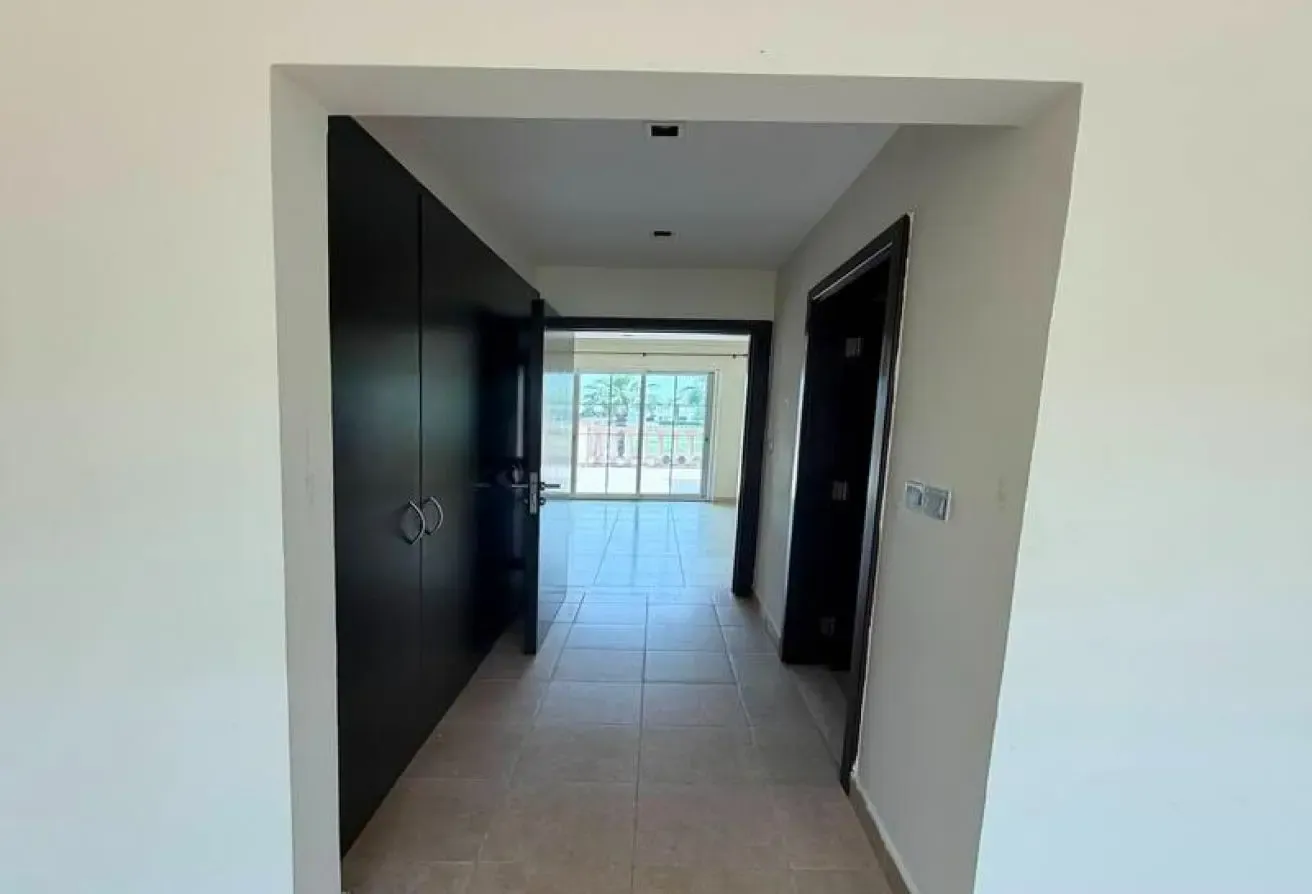 2BR+Maids Villa| Vacant | Facing Park | Large Plot