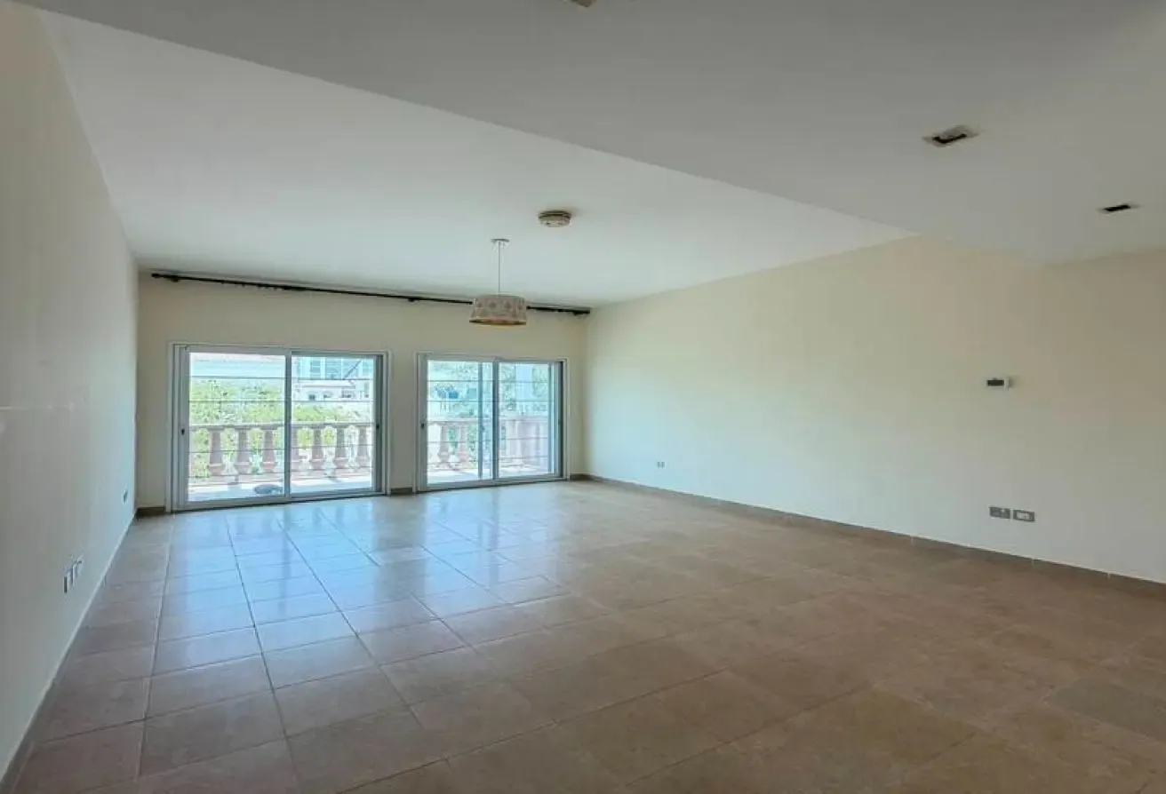 2BR+Maids Villa| Vacant | Facing Park | Large Plot