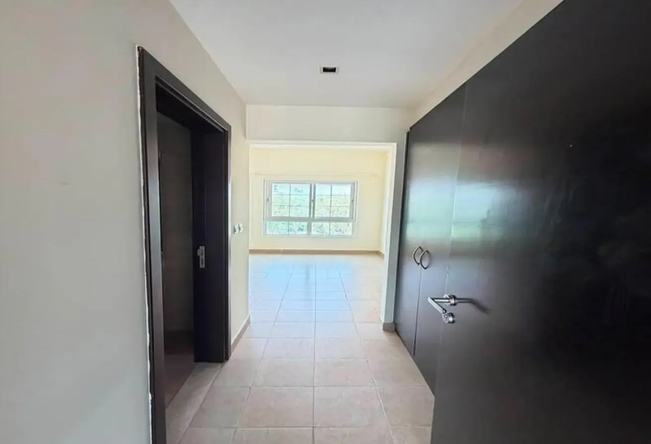 2BR+Maids Villa| Vacant | Facing Park | Large Plot