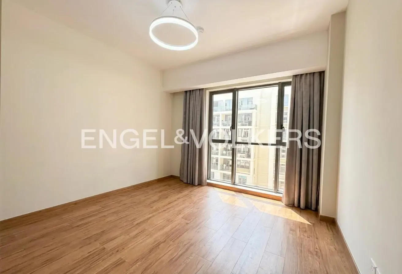 Spacious | Duplex - Dual Entrance | Unfurnished