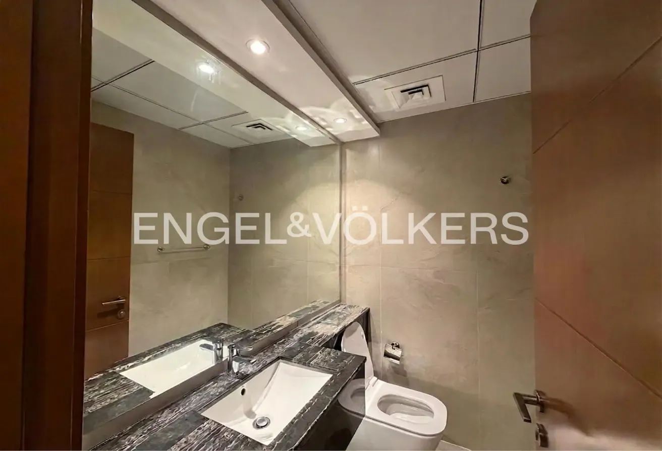 Spacious | Duplex - Dual Entrance | Unfurnished