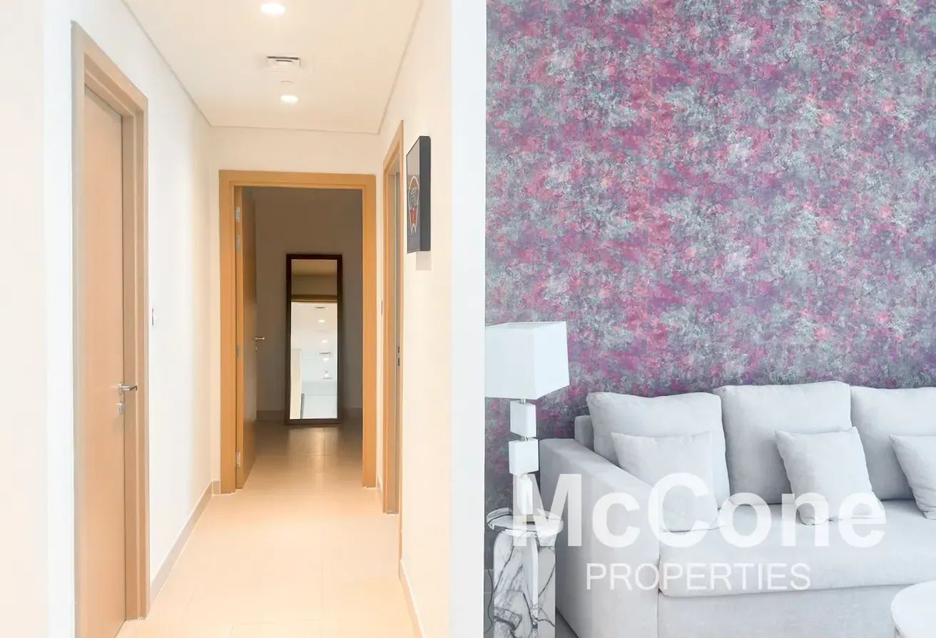 Low-Floor | Vacant | Furnished