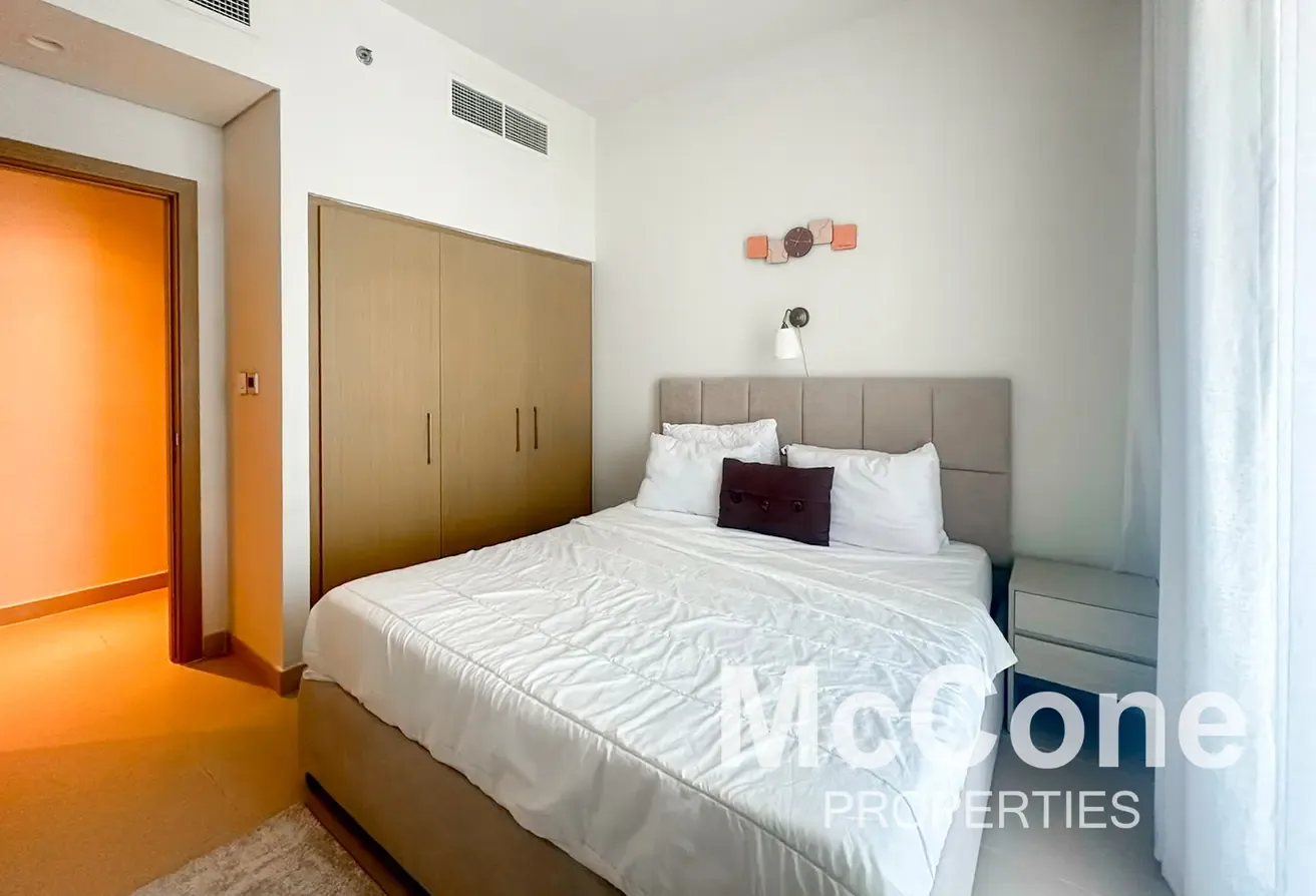 Low-Floor | Vacant | Furnished