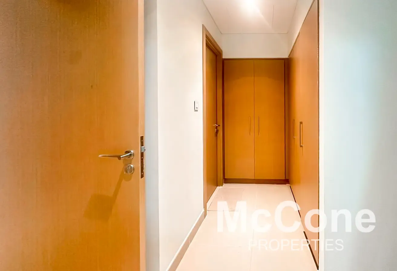 Low-Floor | Vacant | Furnished