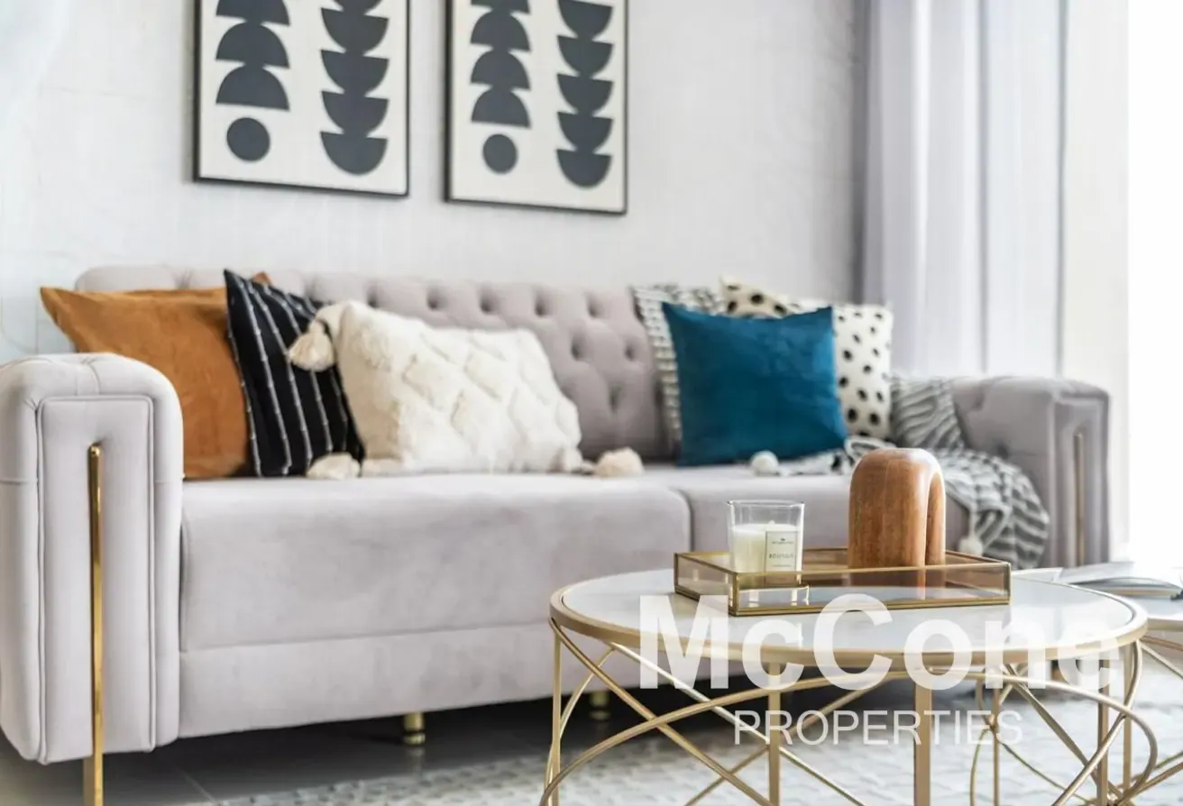 Modern Furnished | Creek View | Mid Floor