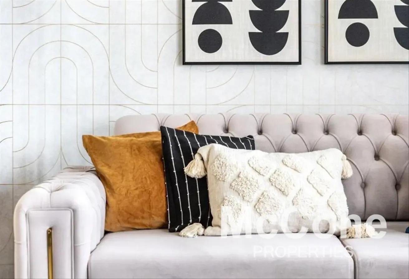 Modern Furnished | Creek View | Mid Floor