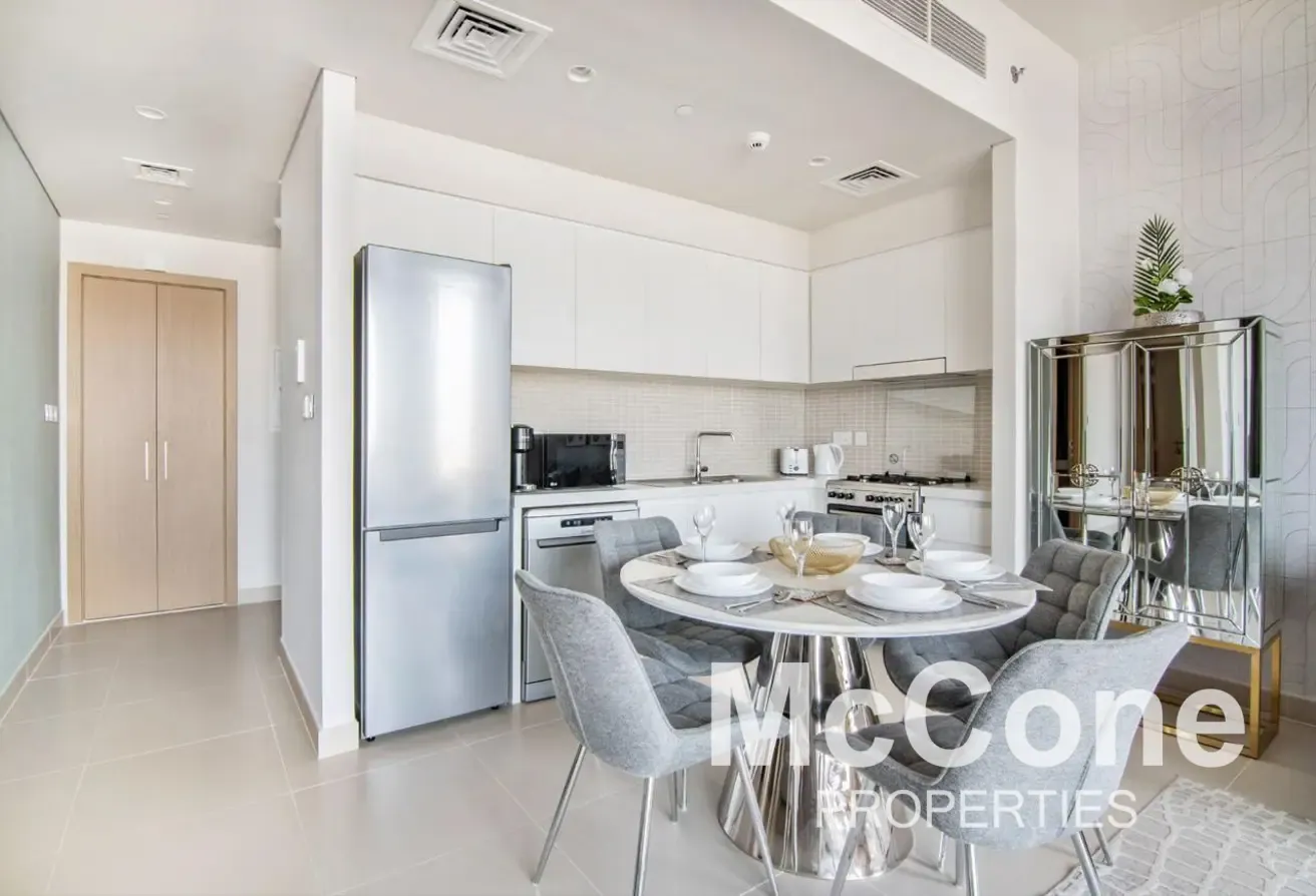 Modern Furnished | Creek View | Mid Floor