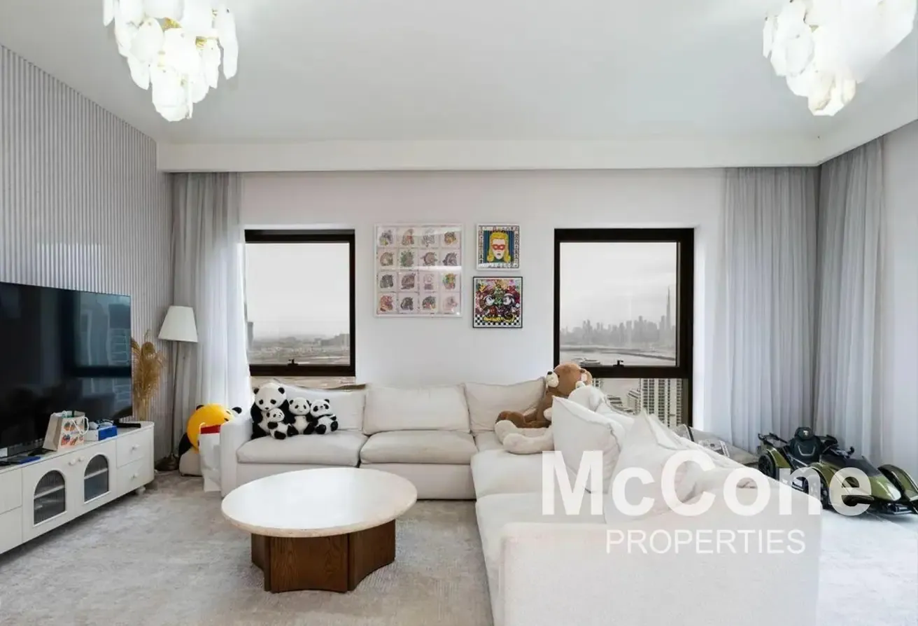 Stunning Views | Largest Layout | Cheque Flexible