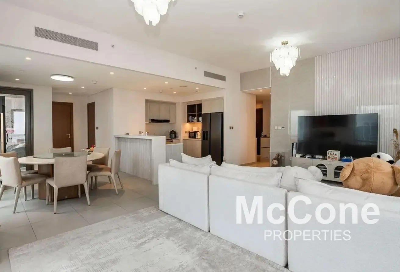Stunning Views | Largest Layout | Cheque Flexible