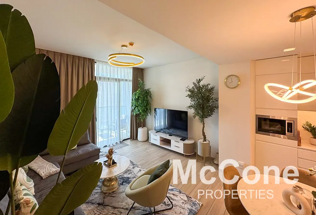 Vacant | Cheque Flexible | Highly Furnished