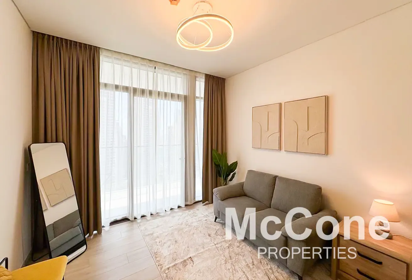 Vacant | Cheque Flexible | Highly Furnished