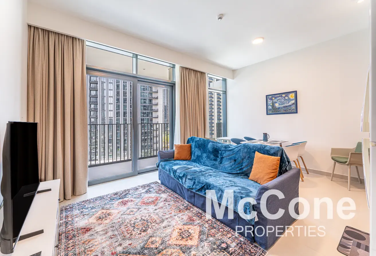 Luxurious Furnished | Low Floor | Ready Move In