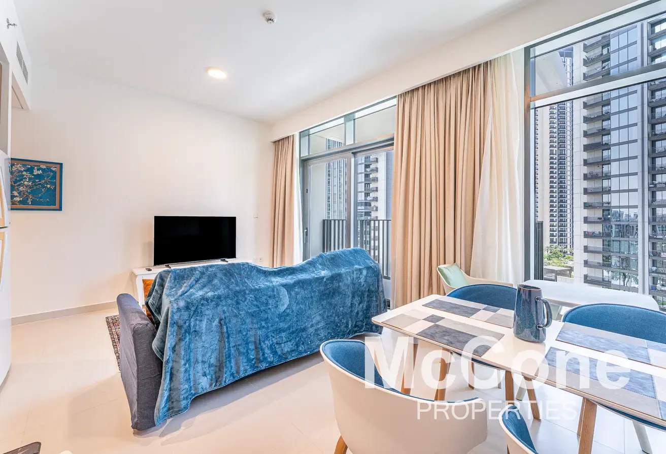 Luxurious Furnished | Low Floor | Ready Move In