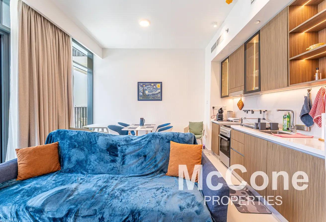Luxurious Furnished | Low Floor | Ready Move In
