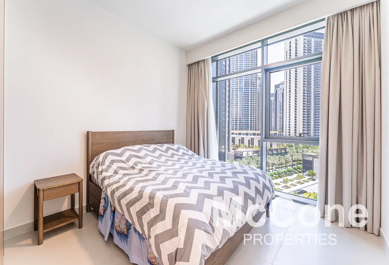 Luxurious Furnished | Low Floor | Ready Move In
