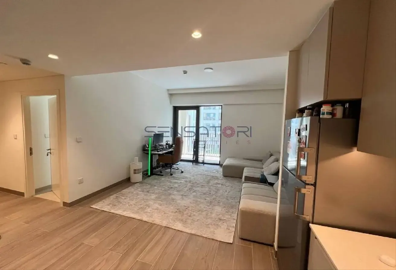 SPACIOUS FURNISHED | BEACH ACCESS | WATER VIEW