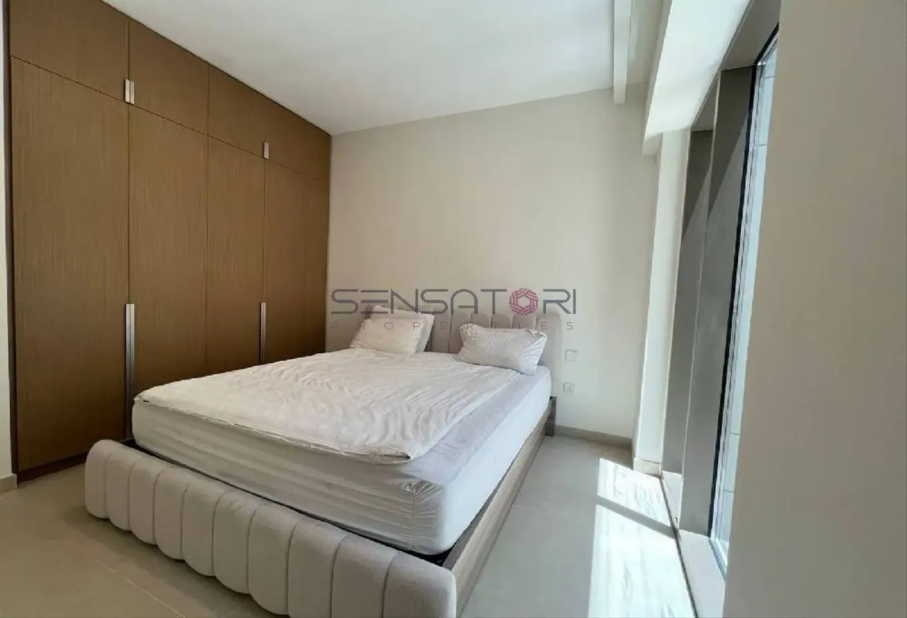 SPACIOUS FURNISHED | BEACH ACCESS | WATER VIEW