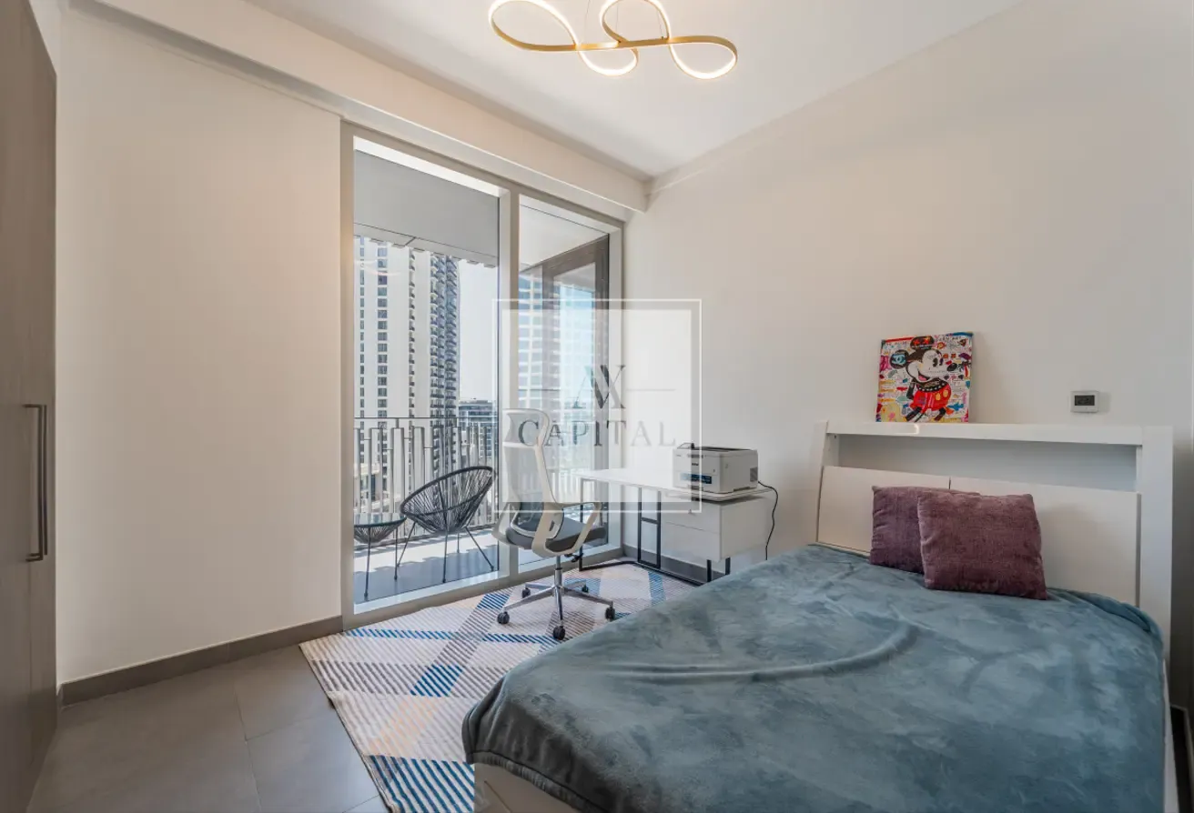 Rent | Furnished | Balcony | Pool | Mid Floor