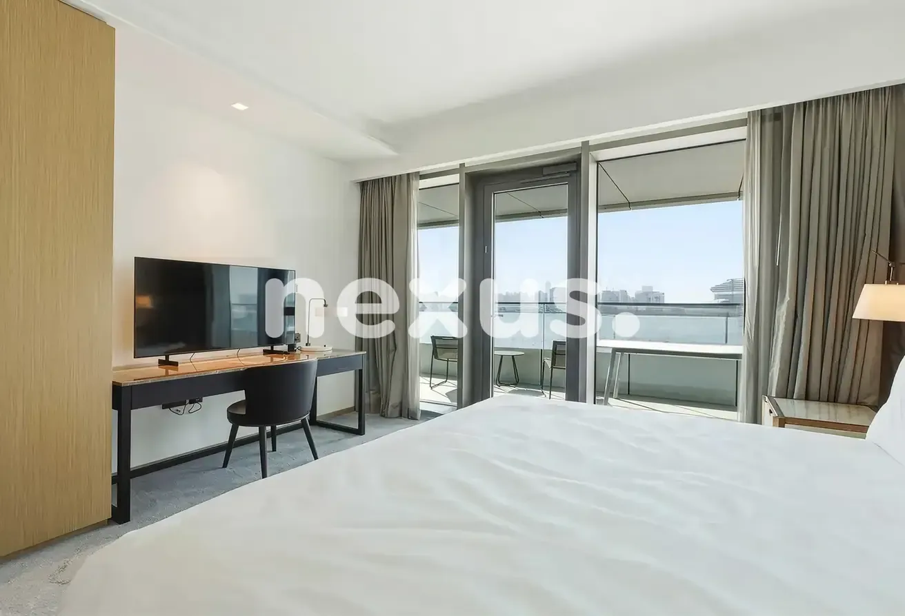 2BD| PREMIUM LIVING |CREEK VIEWS | FULLY FURNISHED