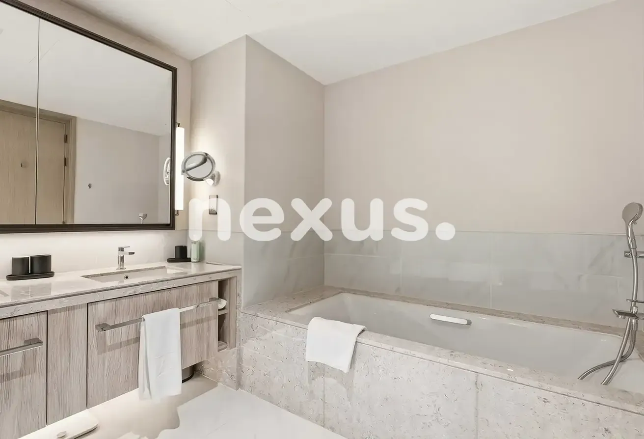 2BD| PREMIUM LIVING |CREEK VIEWS | FULLY FURNISHED