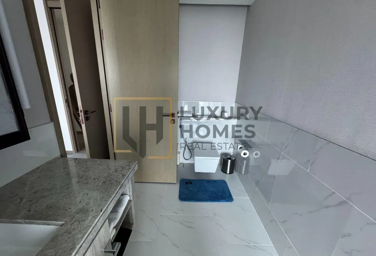 FULLY FURNISHED | LAKE VIEW | SPACIOUS LAYOUT