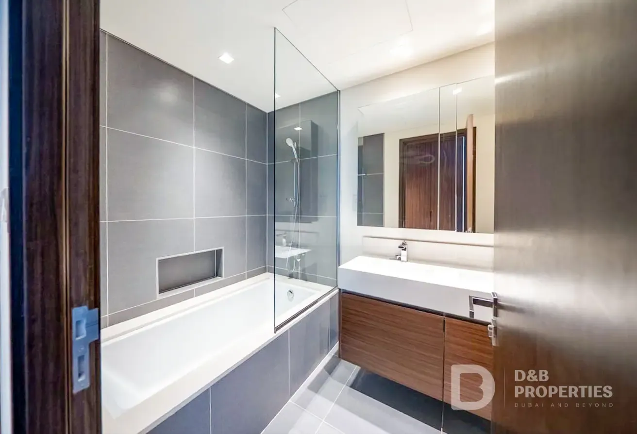 Water View | Minimalist Furnish | Spacious