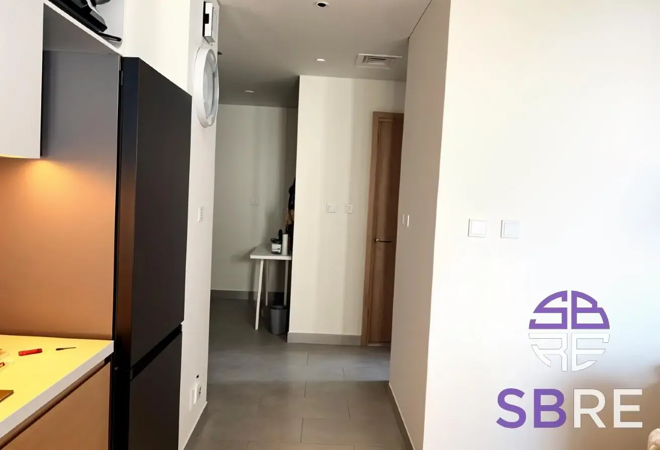 Skyline Serenity | Modern 1-Bedroom | Furnished