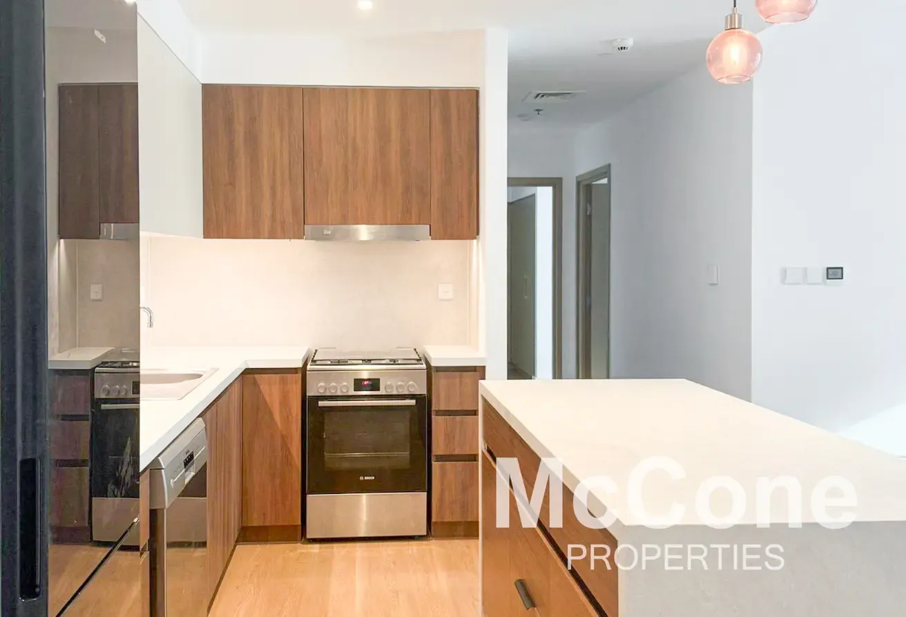 Fully Furnished | Prime Location | High Floor