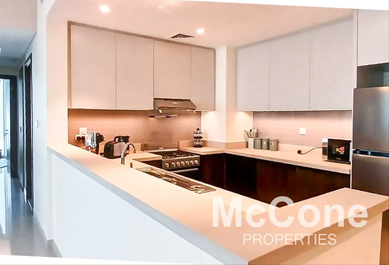 High-Floor | Vacant | Fully Furnished