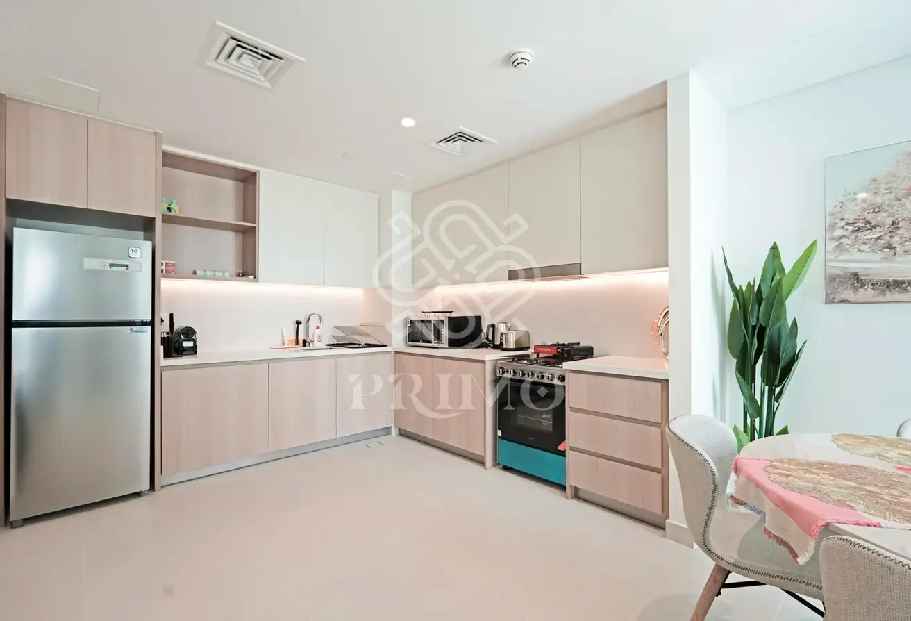 FULLY FURNISHED I SPACIOUS LAYOUT I POOL VIEW