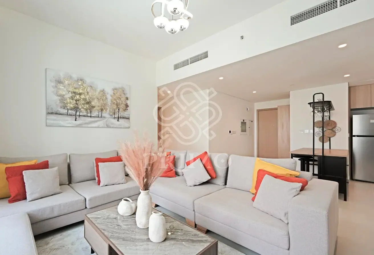 FULLY FURNISHED I SPACIOUS LAYOUT I POOL VIEW