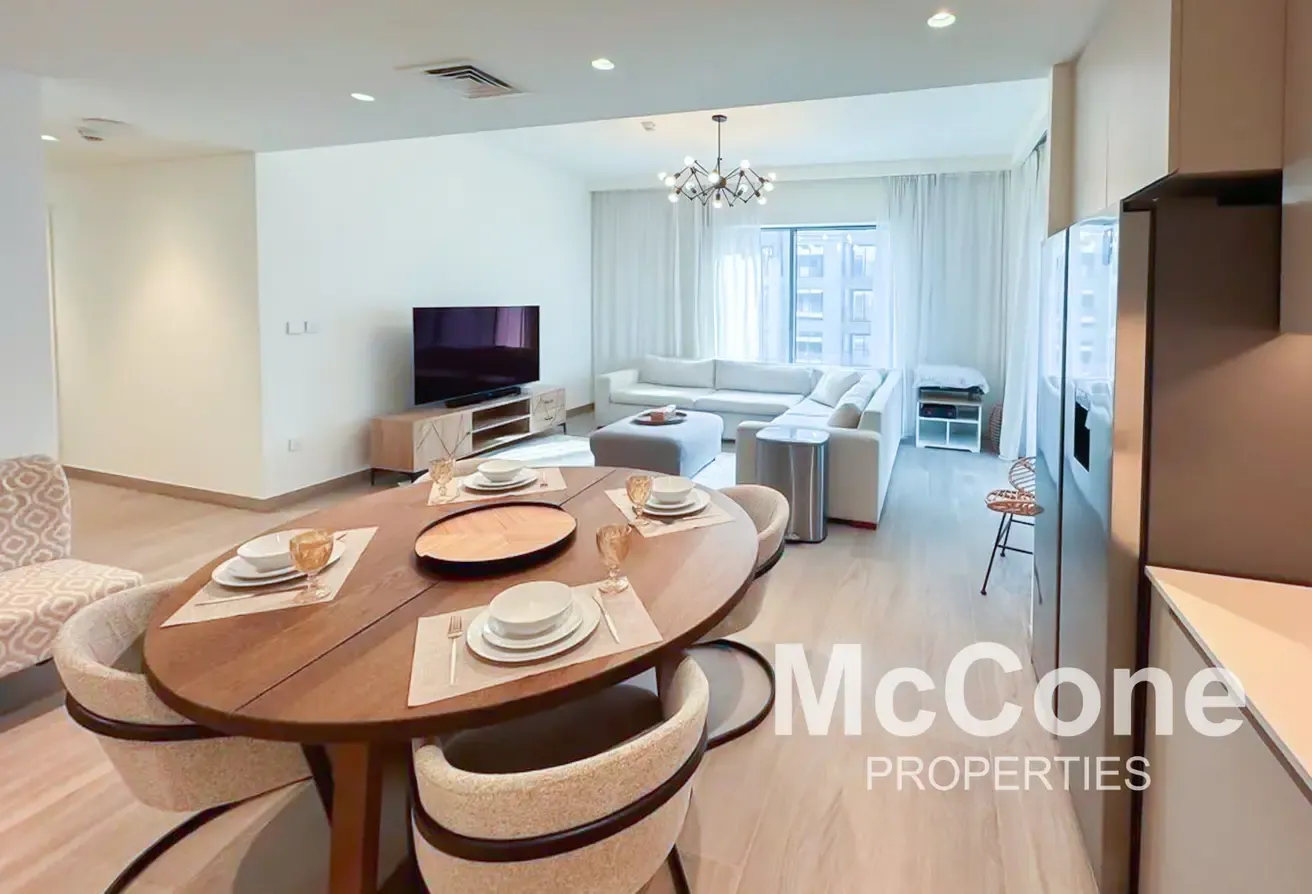 Vacant | Highly Furnished | Lagoon Access