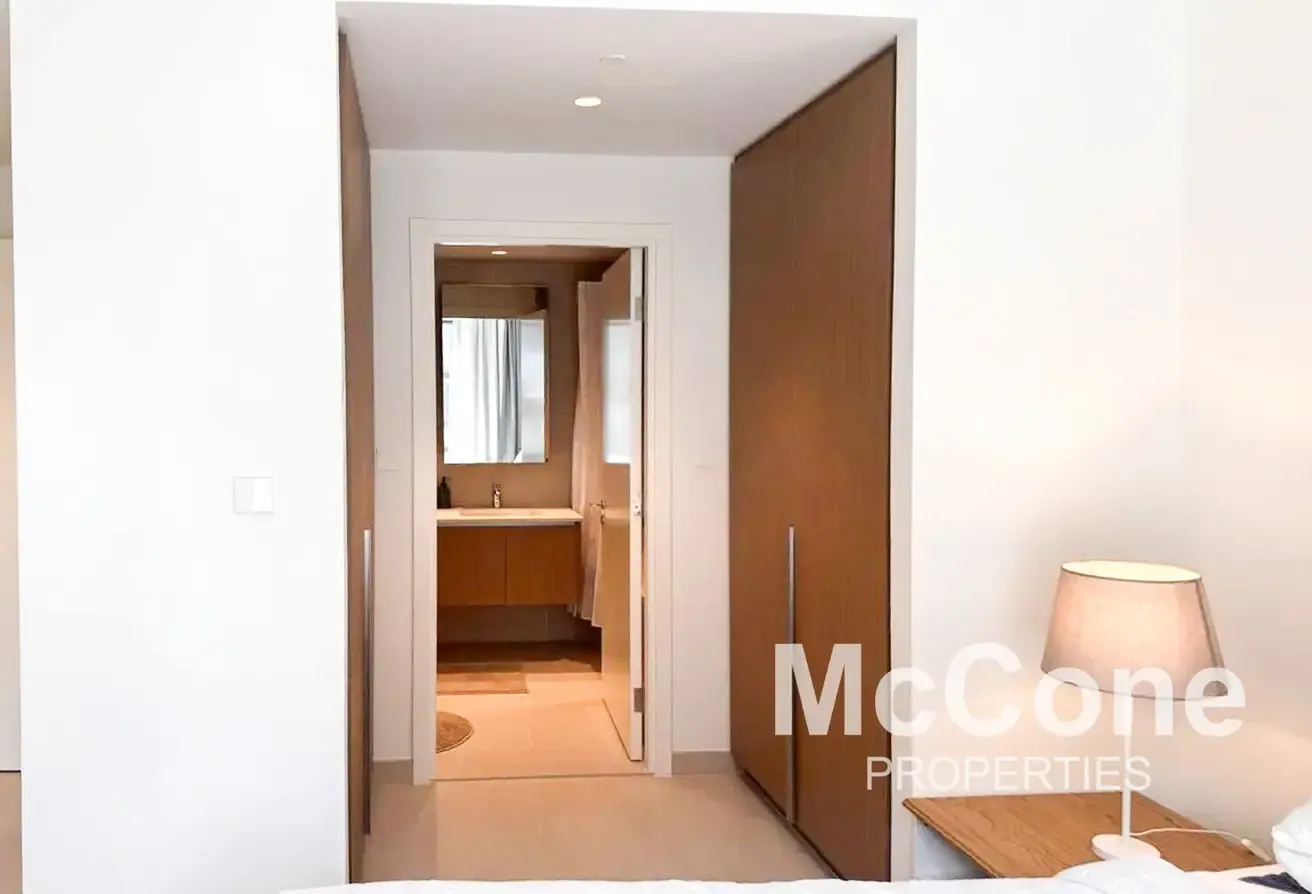 Vacant | Highly Furnished | Lagoon Access