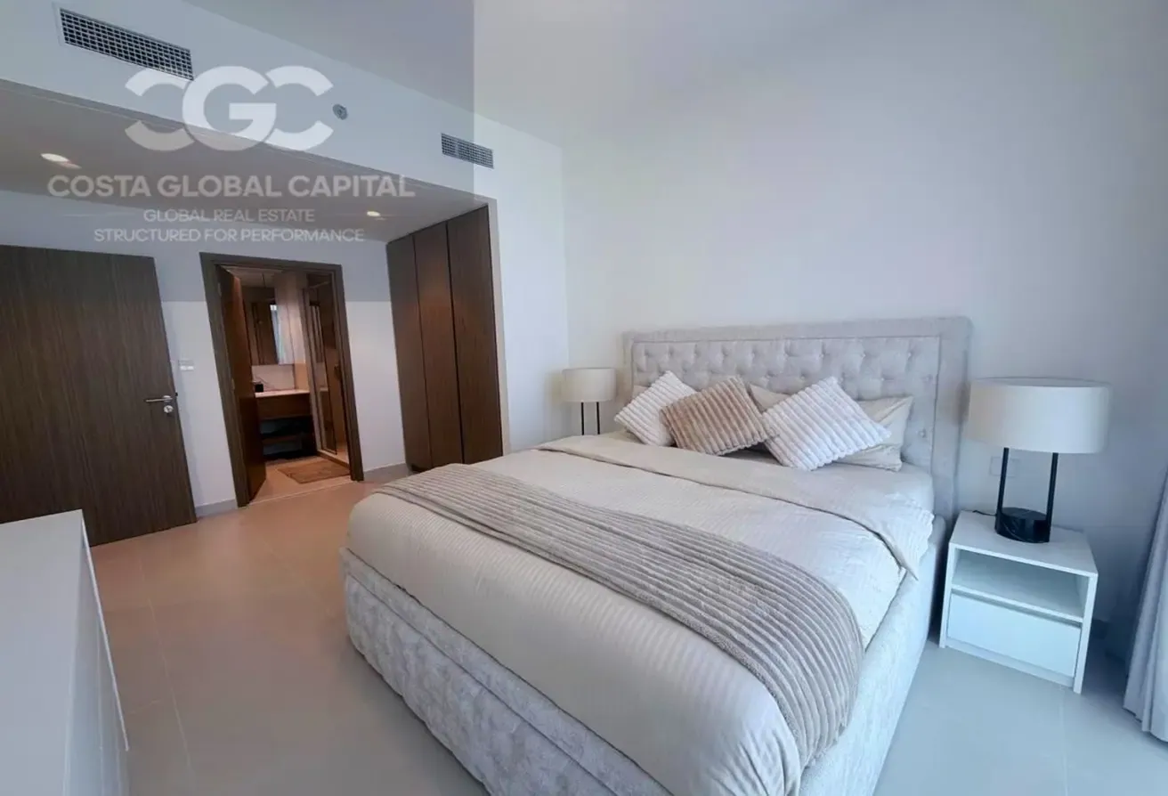 Palace 3BR + Maid | Canal Skyline View | Furnished
