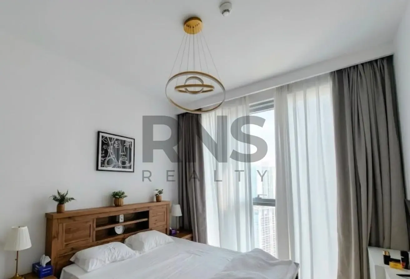Fully Furnished | High Floor | 12 cheques