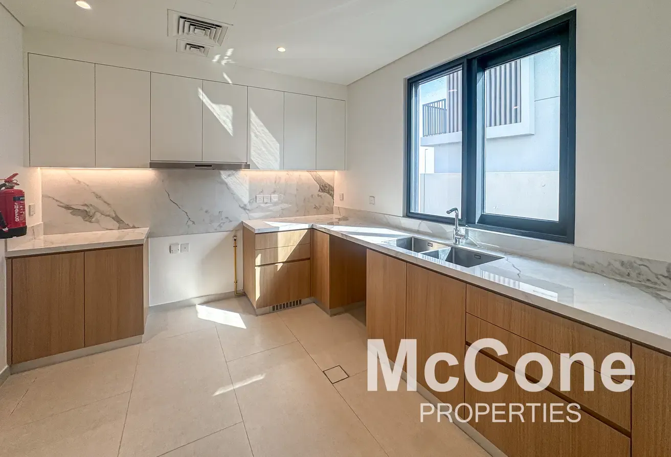 Corner Unit | Dark Interior | Close to Amenities
