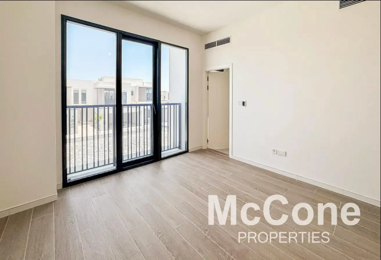 Type 4A2 | Corner Unit | Huge Plot