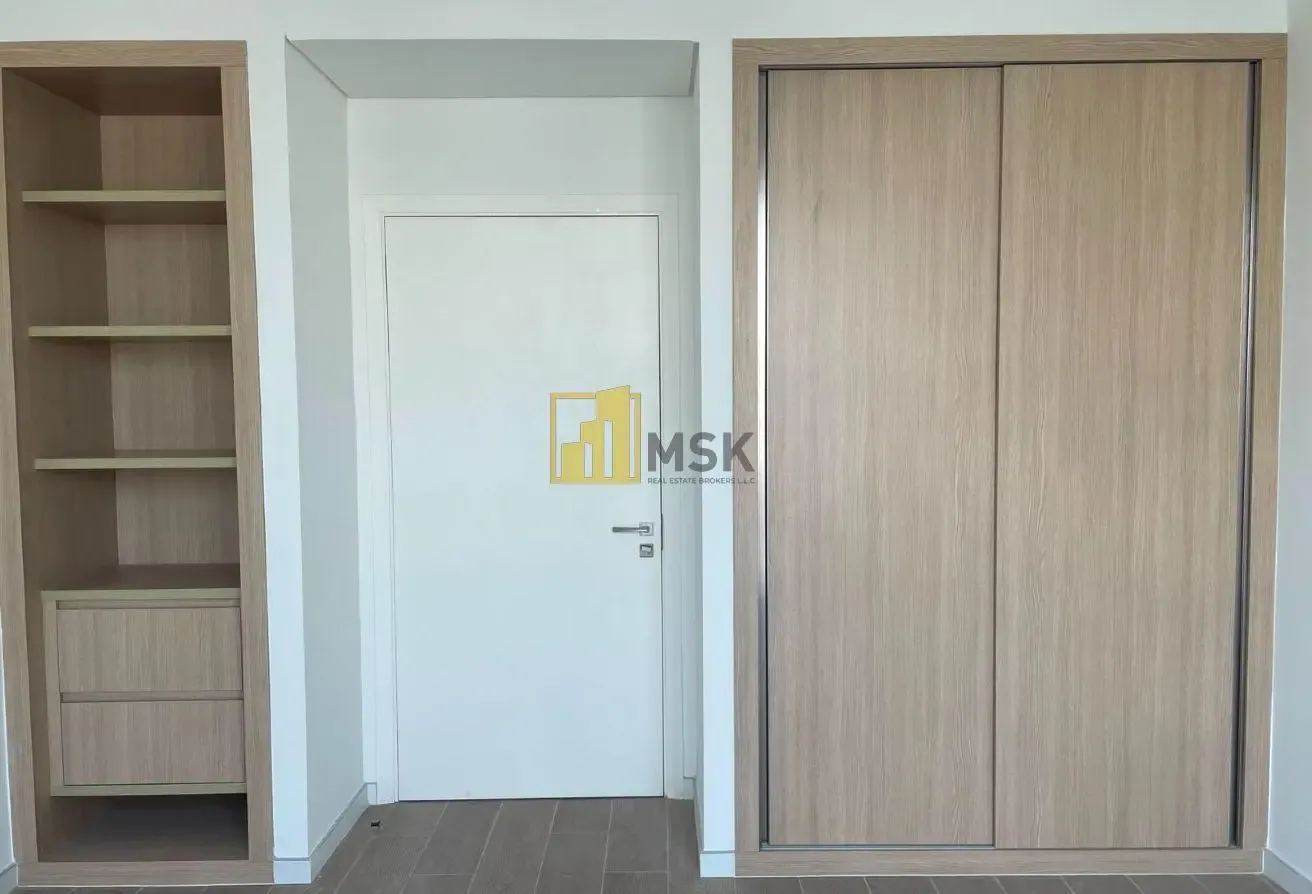 3 bed + Maids on Park | Single Row | Close Kitchen