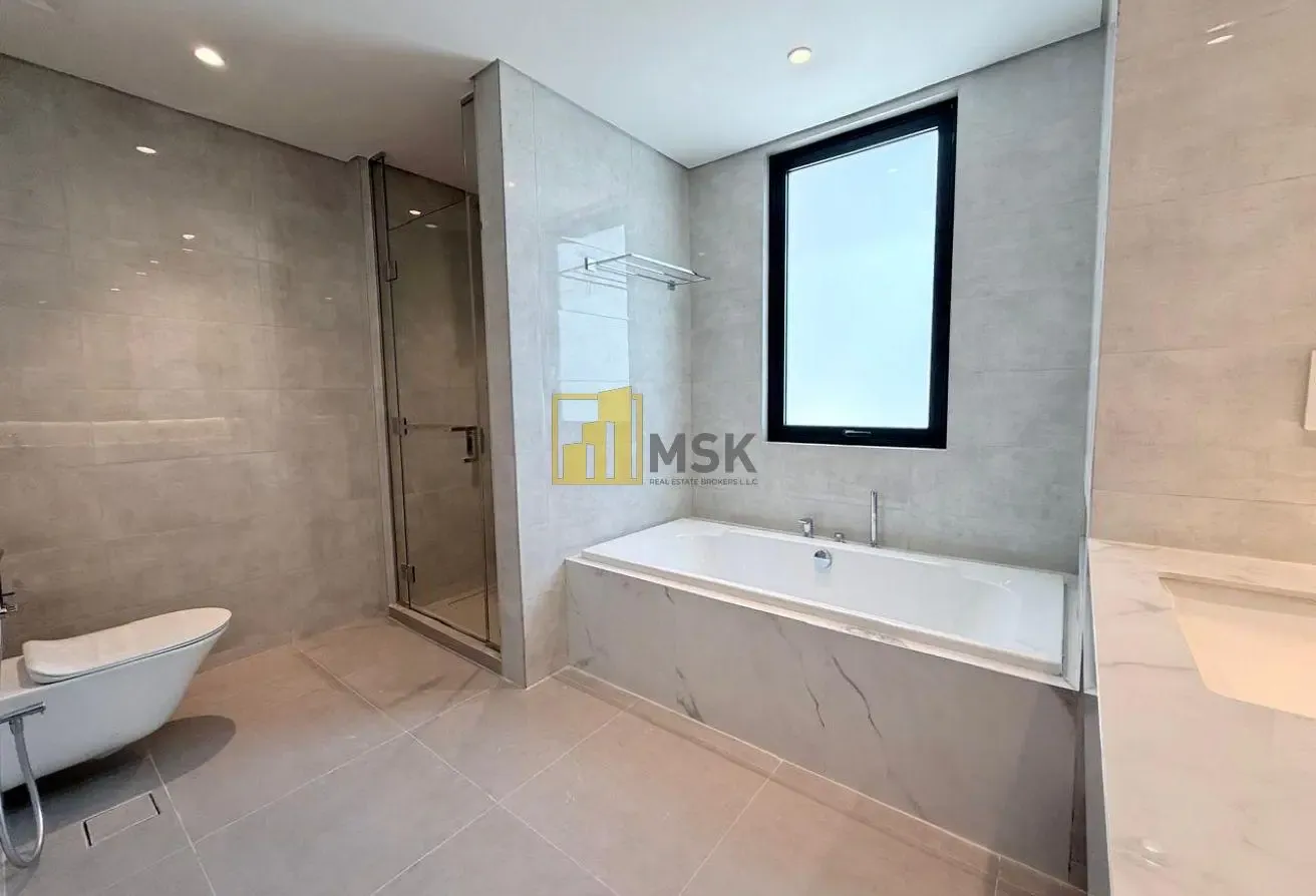 4BR Townhouse | Spacious Layout | Middle Unit