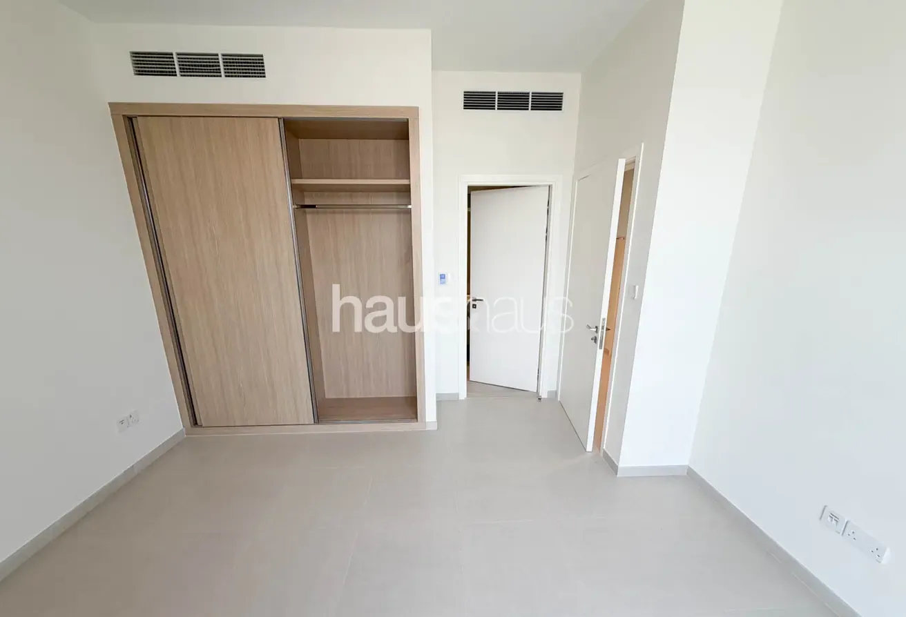 Close To Park | Multiple Cheques | Brand New