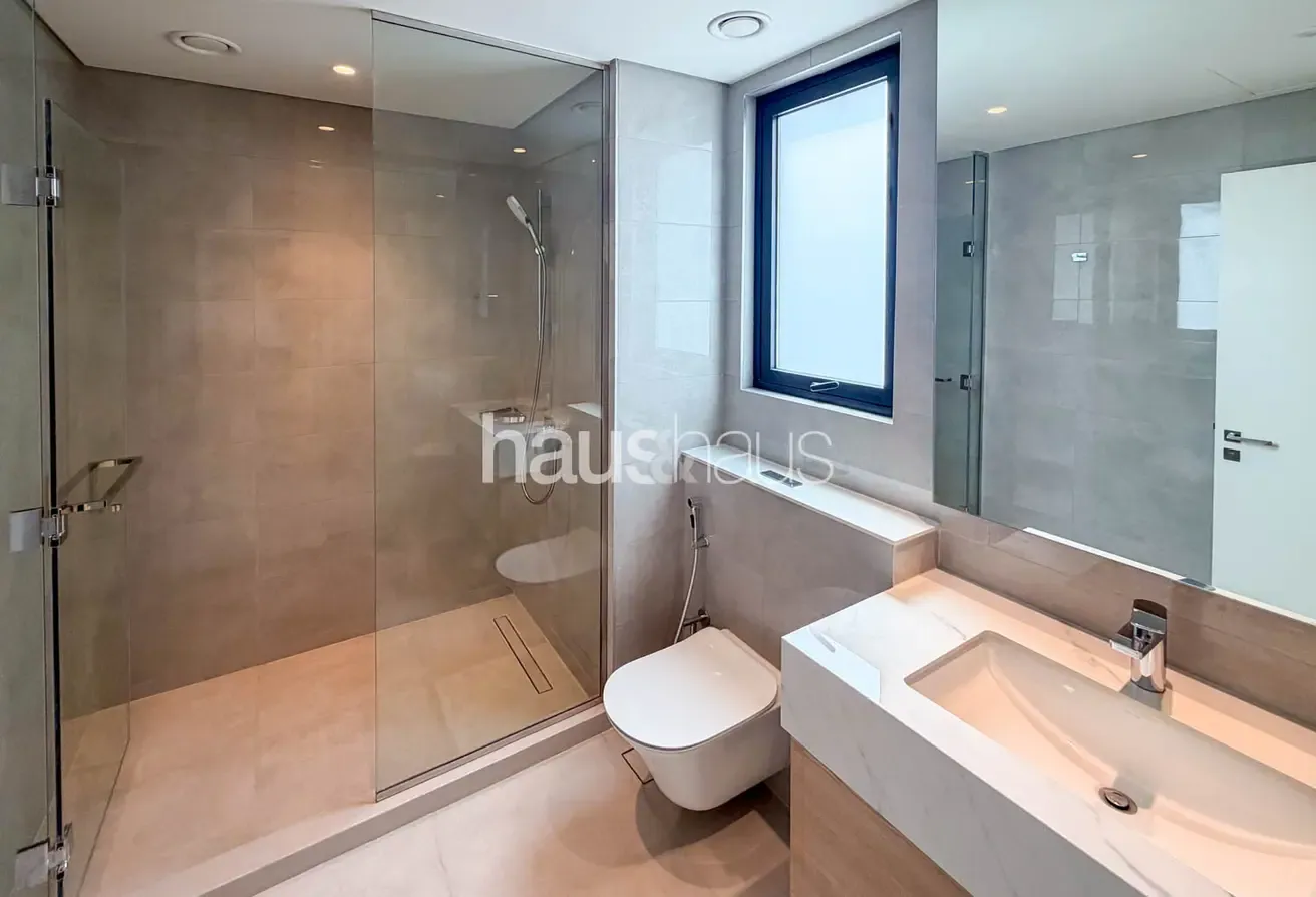 Close To Park | Multiple Cheques | Brand New