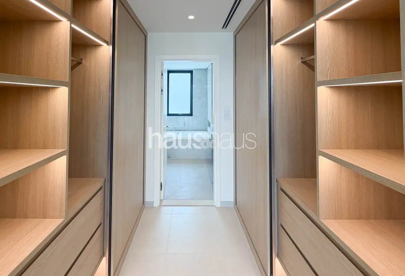 Close To Park | Multiple Cheques | Brand New